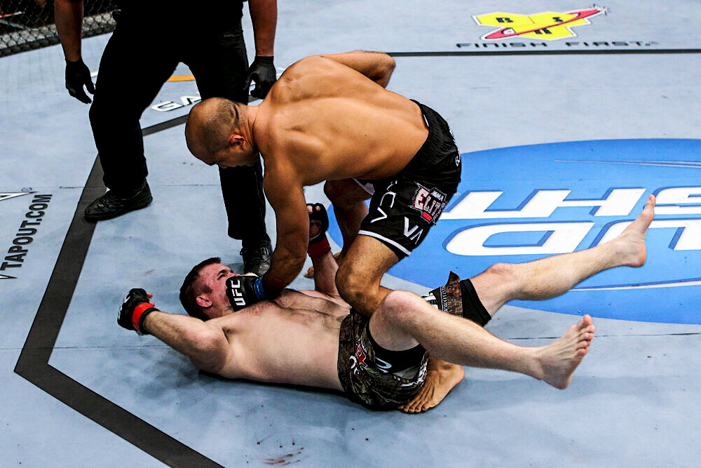 Би Джей Пенн нокаутирует Мэтта Хьюза и становится чемпионом UFC