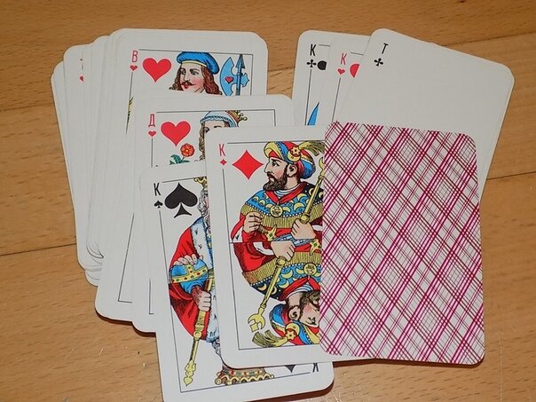 карты для игры в дурака. роял стрит флеш. игральные карты. колода карт русский стиль. 13 карт масти.