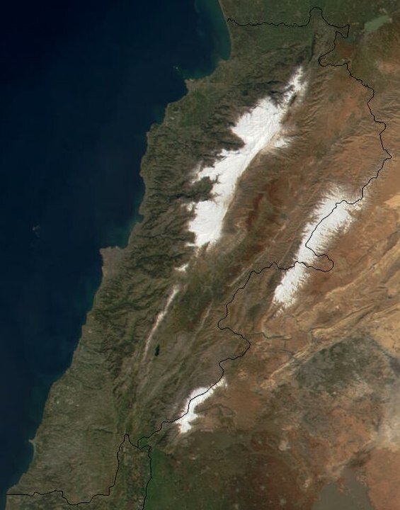 Спутниковое изображение гор Ливан и Антиливан. Антилива́н (араб. جبال لبنان الشرقية‎, Любна́н-эш-Шарки́я, или араб. الجبل الشرقي‎, Эш-Шарки) — горная цепь, протянувшаяся с юго-запада на северо-восток между Ливаном и Сирией. Граница Сирии и Ливана проходит, в основном, по верхней части горной цепи. Южная оконечность гор находится на территории Голанских высот. Горы находятся к востоку от хребта Ливан, который идет в параллельном направлении. Название с греческого переводится как «напротив Ливана». К западу находится долина Бекаа (на севере) и долина реки Эль-Хасбани (на юге). Эти долины отделяют Антиливан от хребта Ливан в Центральном Ливане. На востоке, в Сирии, лежит Восточное плато, на котором расположился город Дамаск.