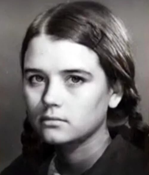 Ирина Алферова в детстве