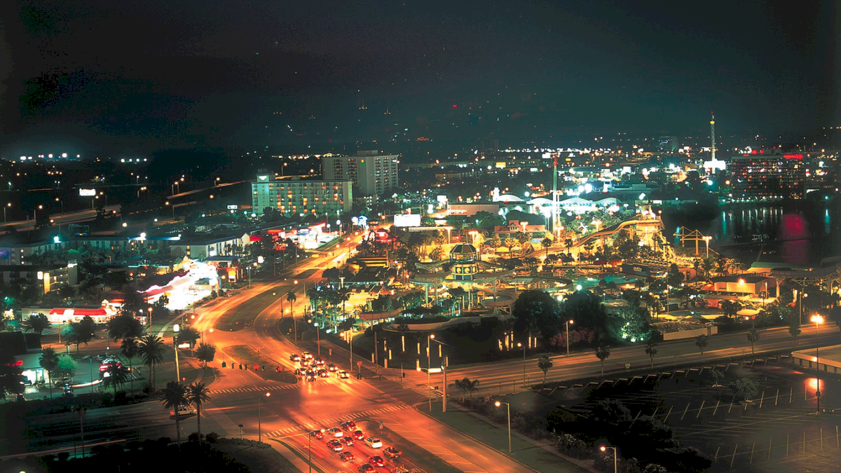 Ночной Орландо. Источник Яндекс Картинки