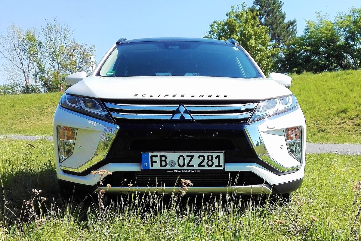 Ширина 1,8 м гарантирует, что, прежде всего спереди, пассажирам будет весьма удобно.  