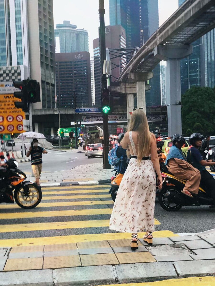Где-то в Куала-Лумпуре, Малайзия, 2020.