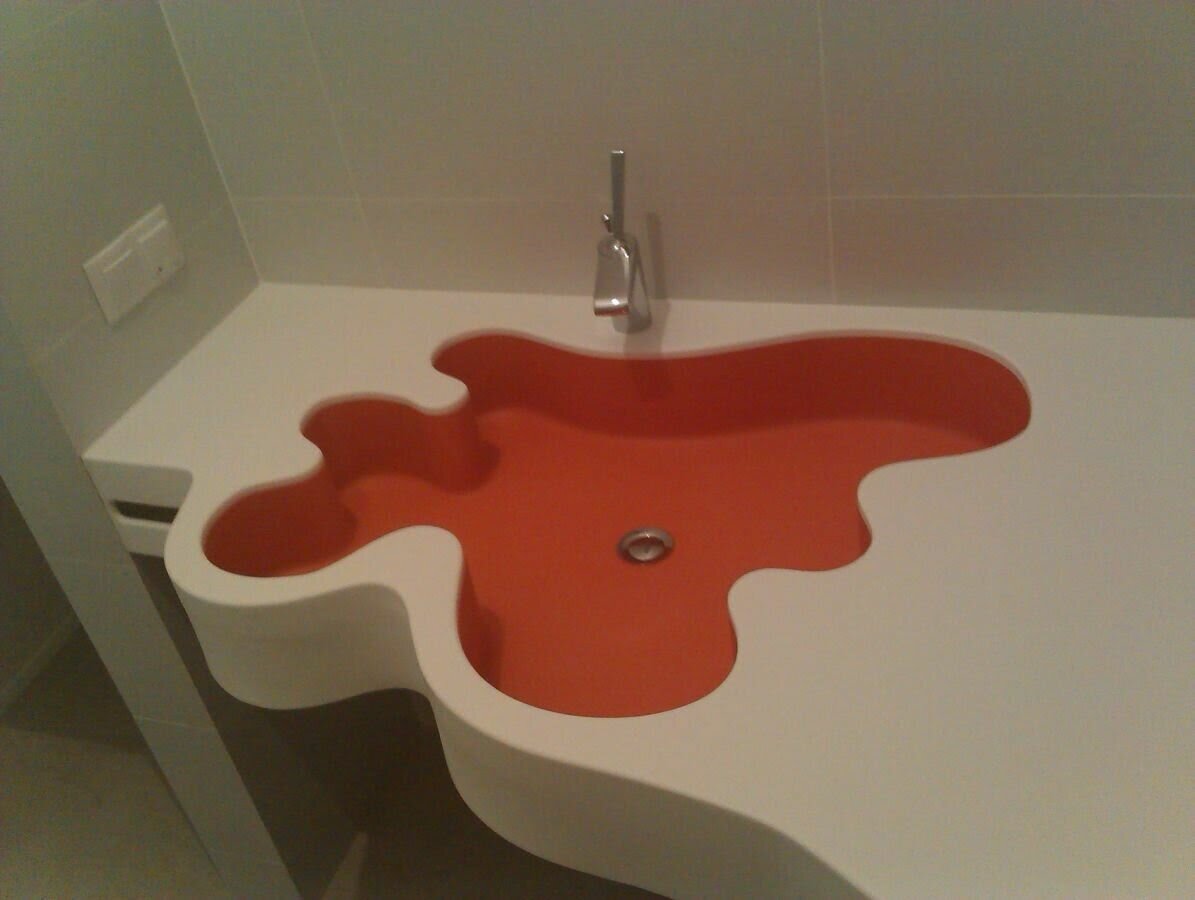 Выбор раковины иногда оборачивается проблемами в дальнейшем. Руслан рассказывает, какие модели покупать не стоит и что важно учесть при выборе раковины