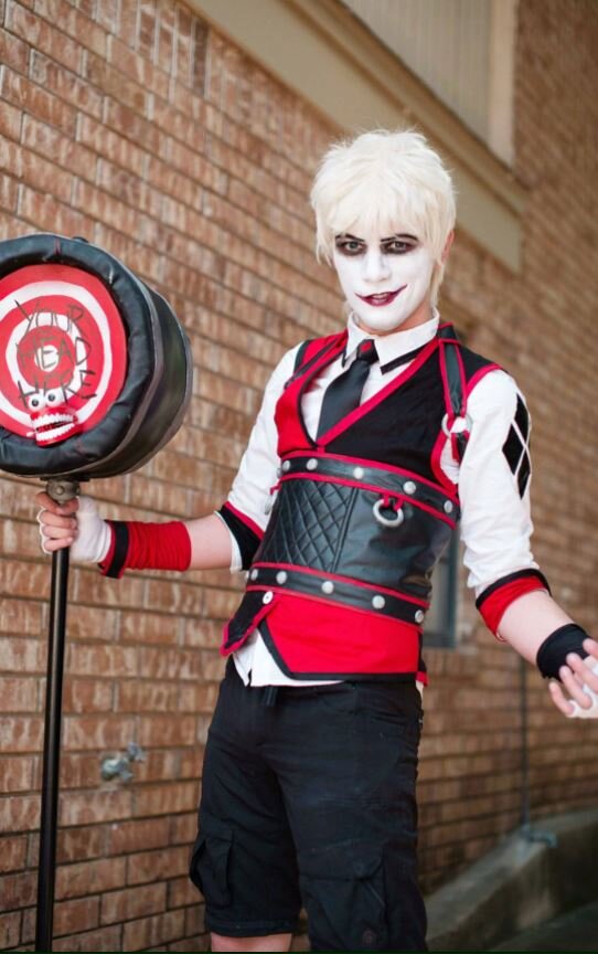 Ну вполне узнаваем персонаж. И ебанца отлично передана