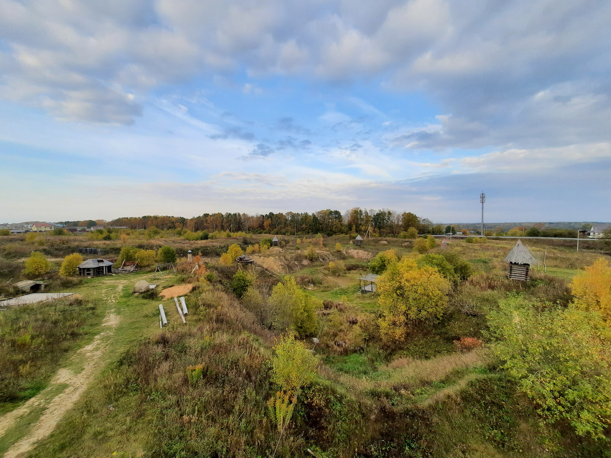 Вид с башни при входе в Николаевскую крепость.