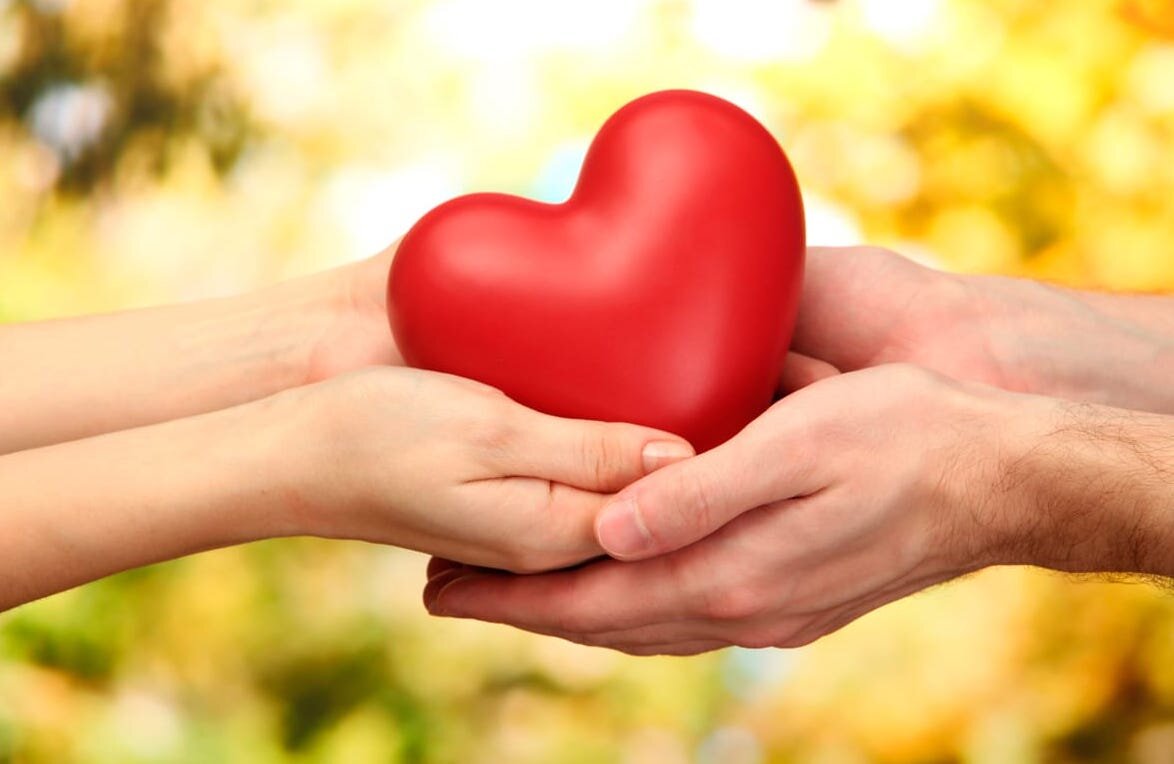  Любовь окрыляет, повышает работоспособность и придает смелости, любящий человек позитивнее воспринимает окружающий мир.
