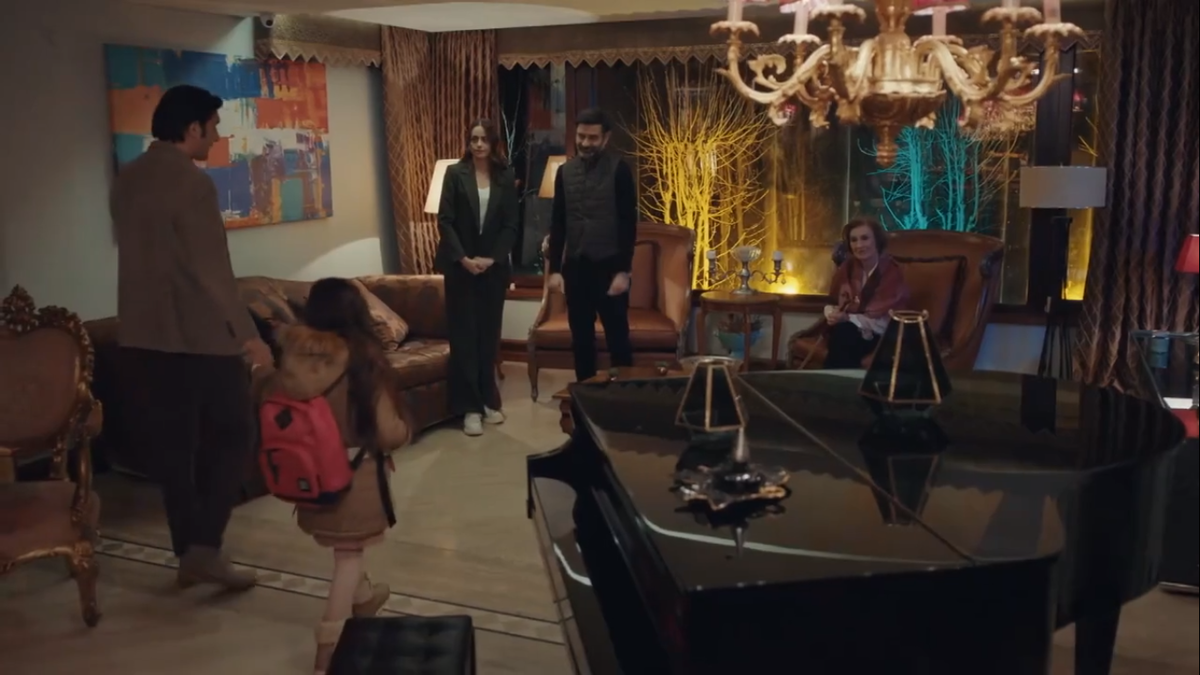 моя левая сторона 3. моя левая сторона онур. моя левая сторона 3. моя левая сторона 3. эмре бей и джемре байсел.