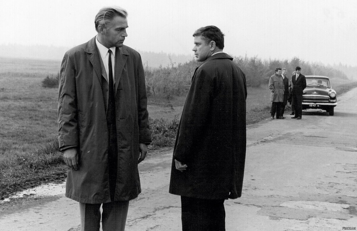 Мёртвый сезон. Обмен.