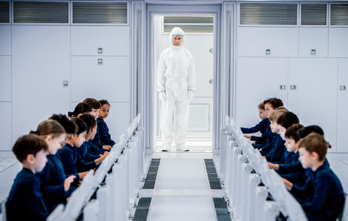 Здесь и далее кадры из фильма "Поколение Вояджер". Режиссёр – Нил Бёргер