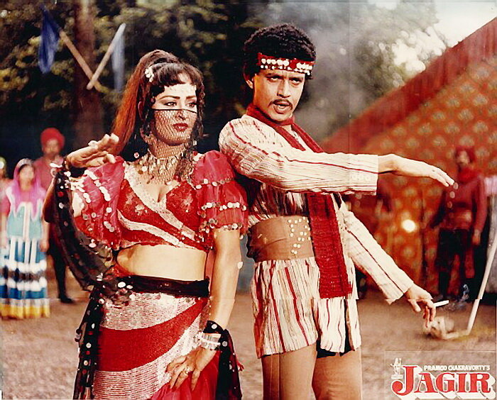 Кадр из фильма "Как три мушкетера" взять для иллюстрации из Яндекс Картинки.  