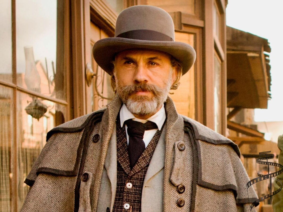 охотник за головами и ярый противник рабства в фильме «Джанго освобожденный» (2012)