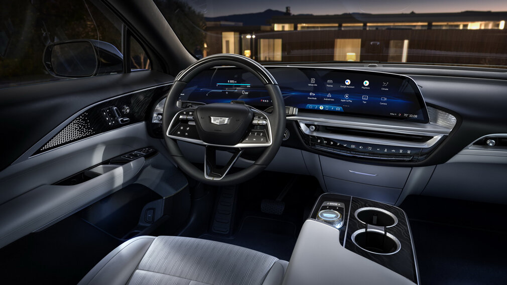  Cadillac Lyriq