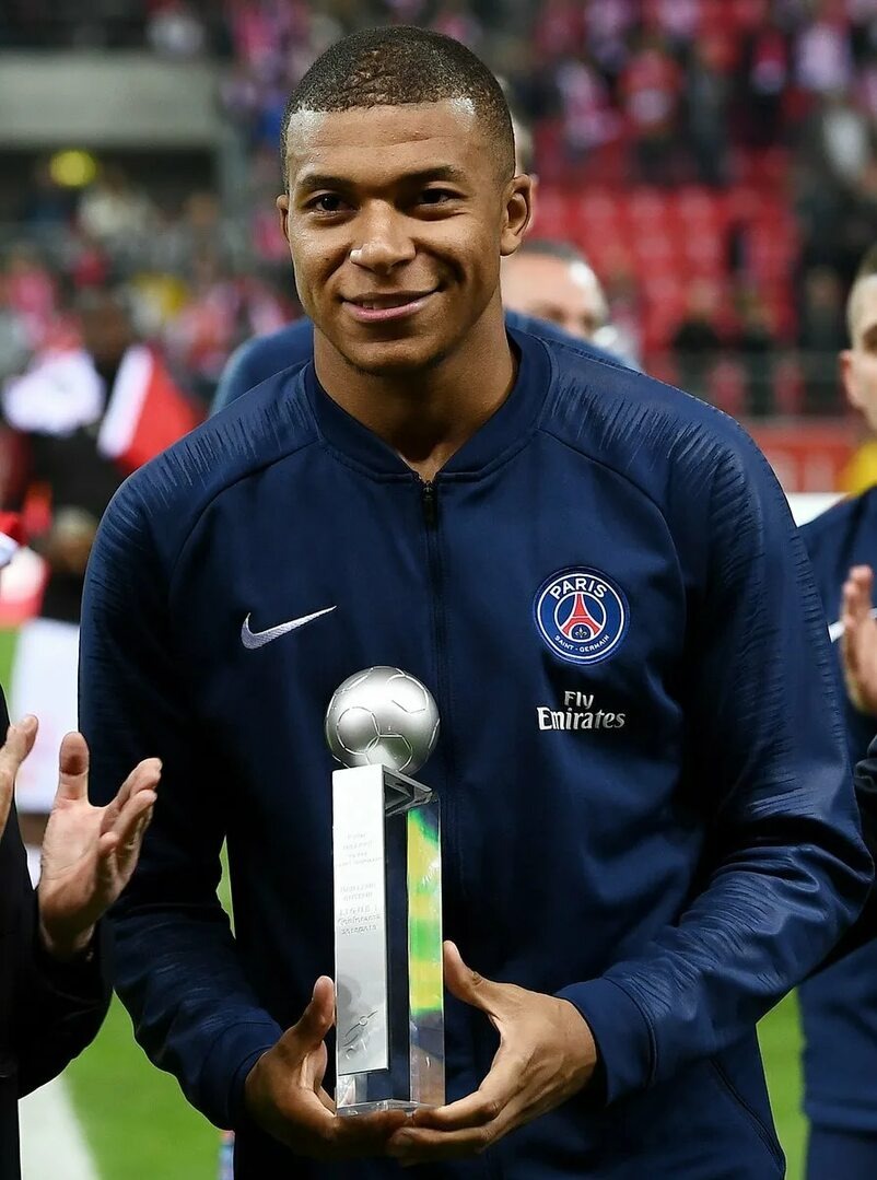 Килиа́н Мбаппе́ Лотте́н