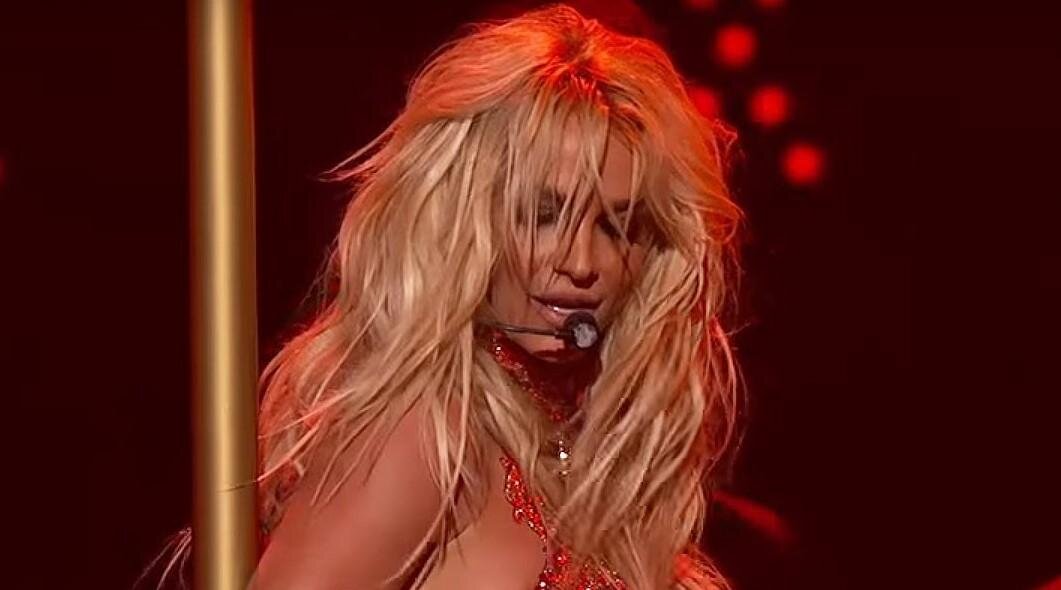    40-летняя поп-певица Бритни Спирс наконец снова начала творческую деятельность