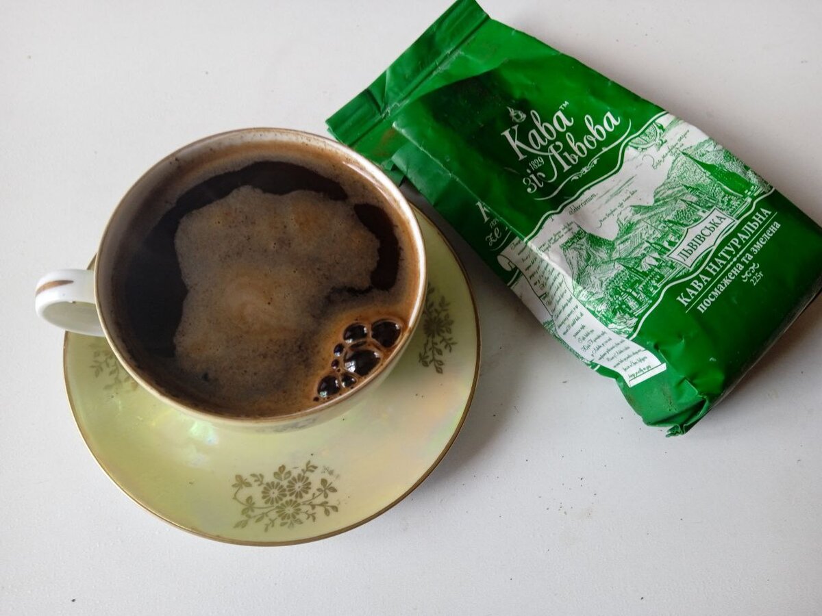 Почему растворимый кофе нельзя заливать кипятком