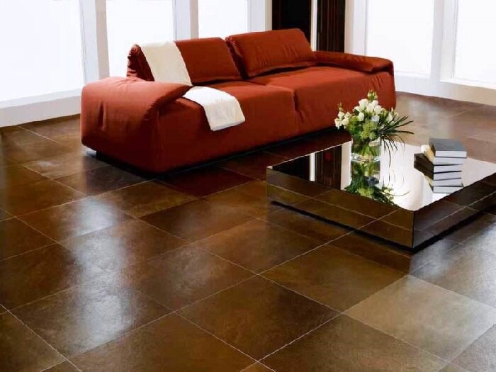 Фото Кожаный пол. Кожаная плитка дома. 