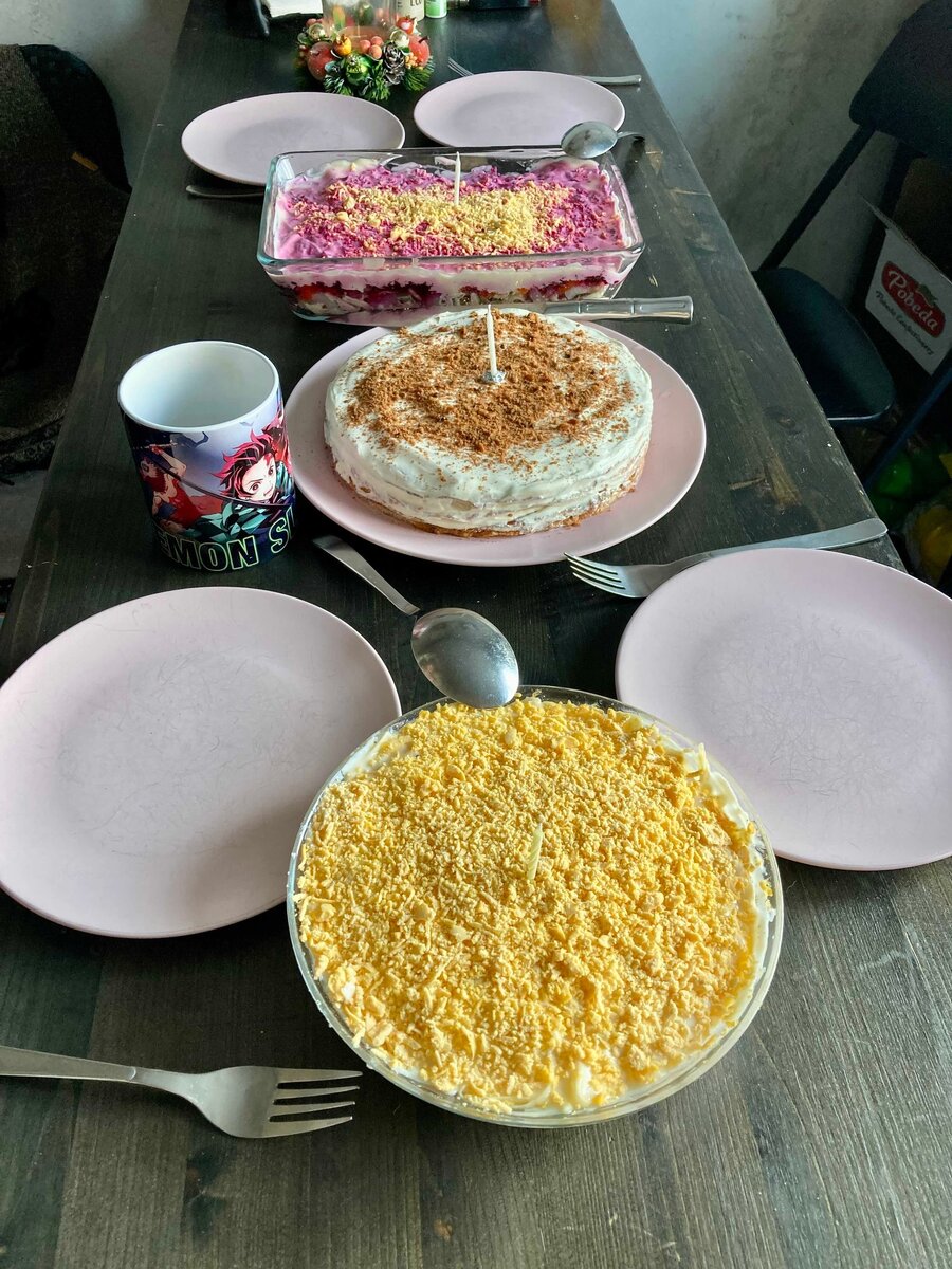 Праздничный стол на ДР мужа 27.12.2021