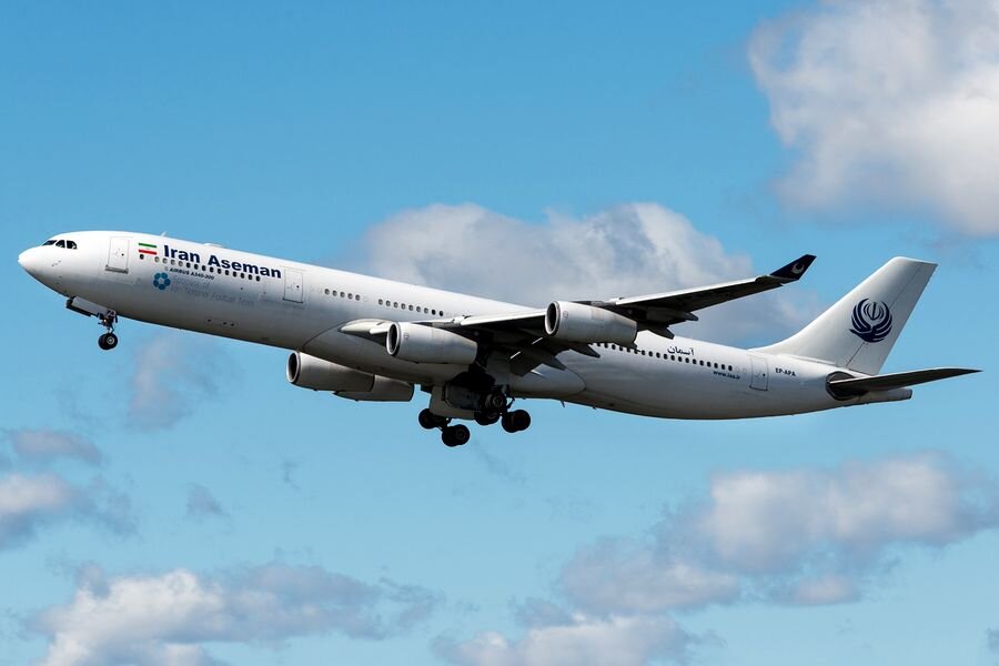 Авиакомпания Iran Aseman Airlines с конца июня развернула программу регулярных рейсов во Внуково на старейшем летающем Airbus A340 — самолёте Airbus A340-311 с конструкционным номером 002