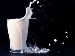   После долгих лет заблуждений вам пора узнать, что стакан молока — не единственный способ получить здоровую дозу кальция. При этом кальций — чрезвычайно необходимый нашему организму минерал.