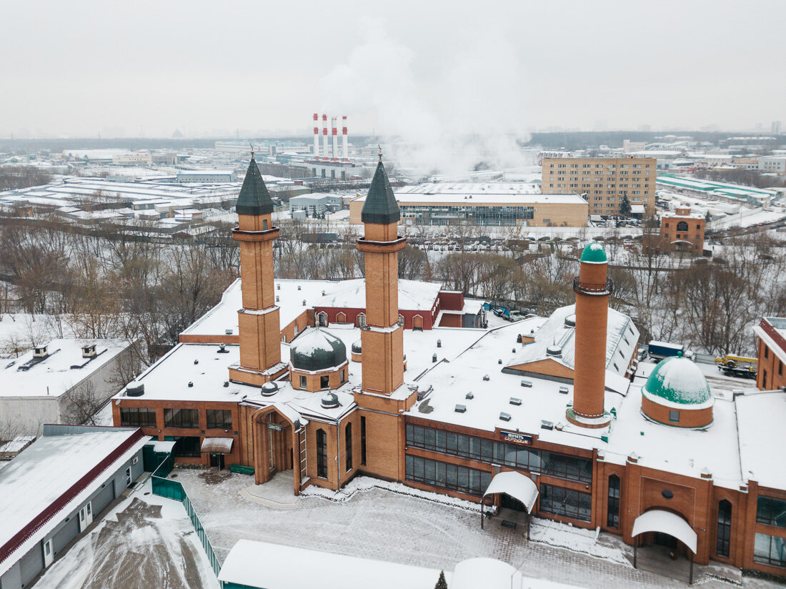 Мечеть ярдам. Ярдям мечеть Отрадное. Мечеть Ярдям в Москве. Суннитская мечеть Ярдям, Москва. Мечеть на Хачатуряна в Москве.