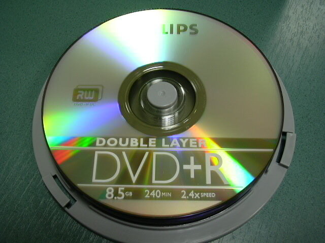  Очень многие предпочитают сохранять важную для себя информацию (фотографии, рабочие файлы и другие документы) на DVD-дисках.