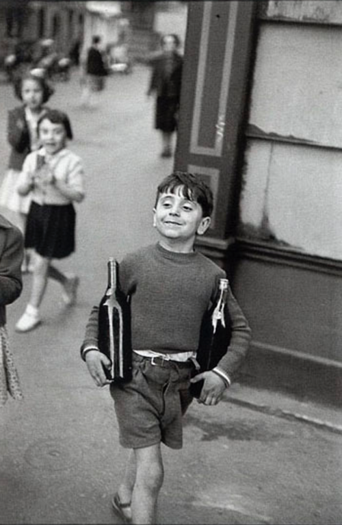 Автор: Henri Cartie-Bresson.