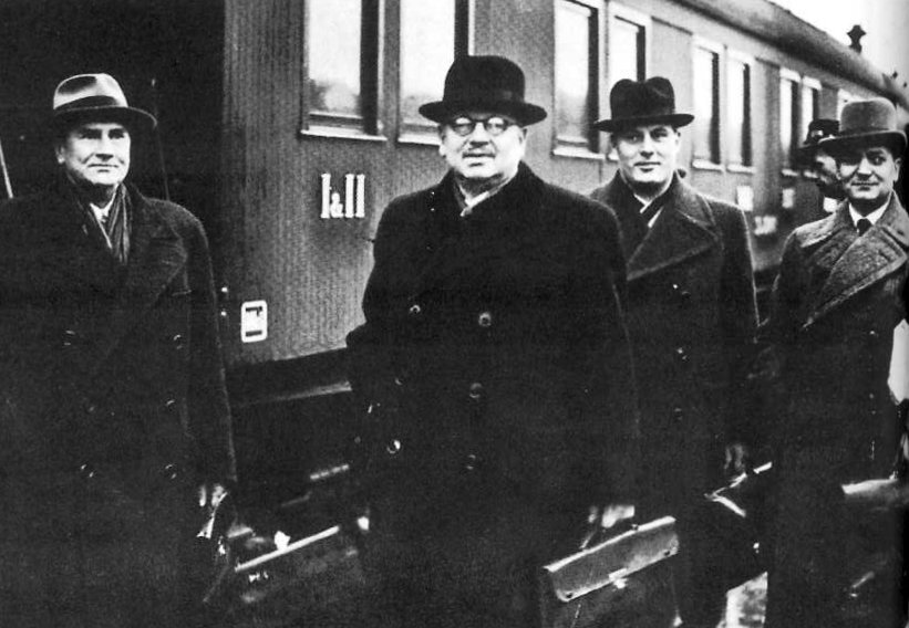 Возвращение делегации во главе с Ю.-К. Паасикиви с переговоров в Москве, 16 октября 1939 года