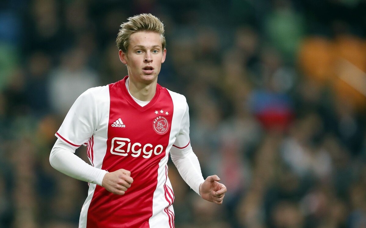                                                                                   Френки де Йонг