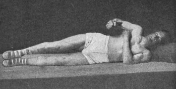 Несколько дней назад я опубликовала первую статью о Сэнфорде Беннете - человеке, который в 50 лет стал делать собственный комплекс упражнений для лица и тела в кровати, а к 72 годам по всем...-27