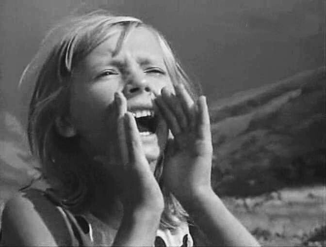 (СССР, 1964, режиссёр - Арунас Жебрюнас, в гл. ролях: Лина Бракните, Валерий Зубарев) Не было тогда в Советском Союзе мальчишки, который бы не был влюблён в Лину Бракните!