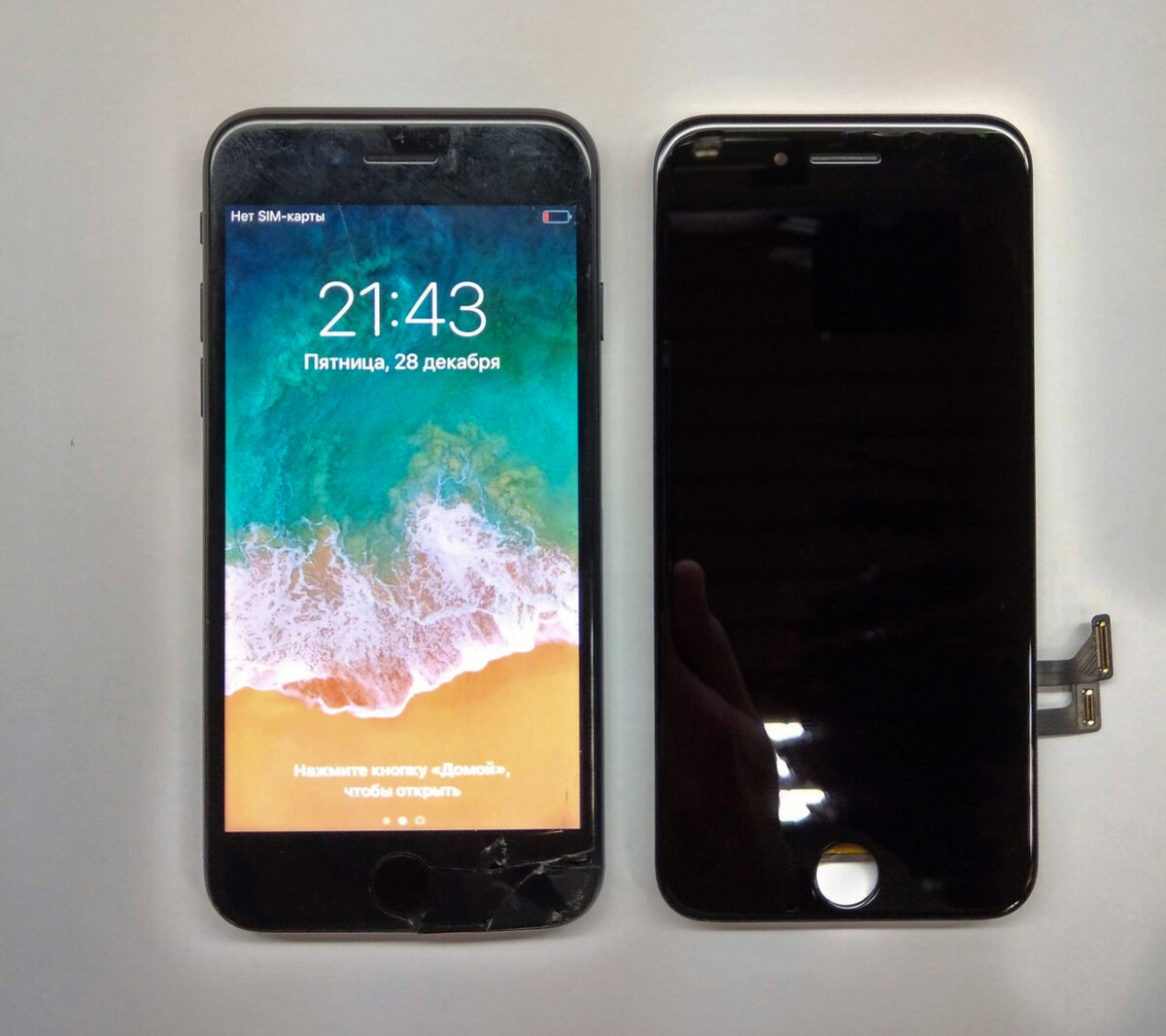 На фото представлен аля оригинальный экран. Действительно шикарного качества и ничем функционально не отличается, но по факту оригинальны отдельно никак не купить.