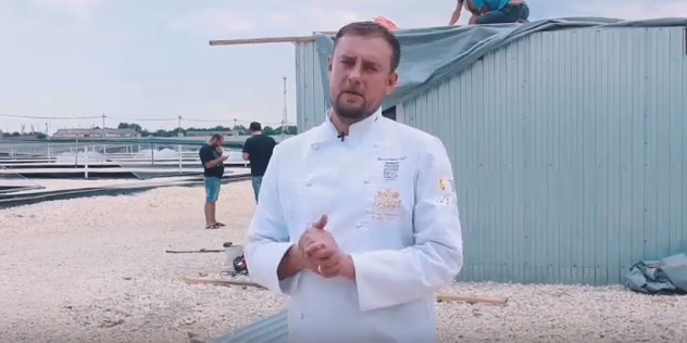 Шеф-повар ресторана Doctor Whisky Андрей Савенков