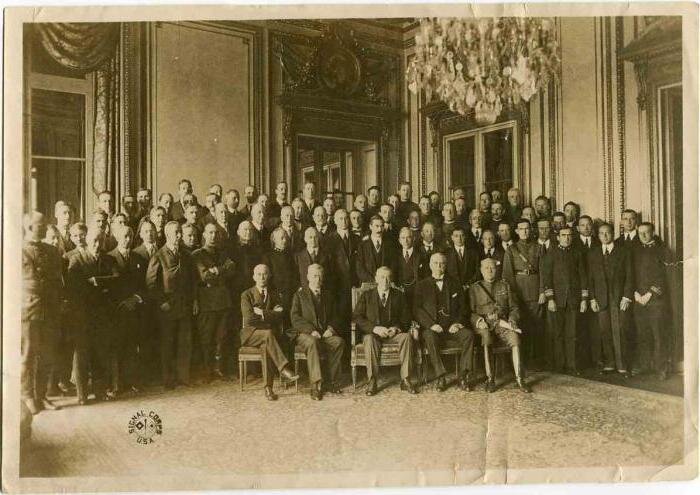 Участники Парижской мирной конференции. Сии почтенные господа решали участь послевоенной Европы.