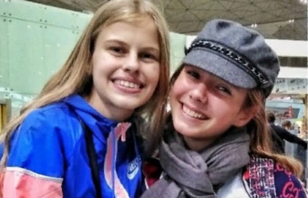 Вера Алдонина с подругой