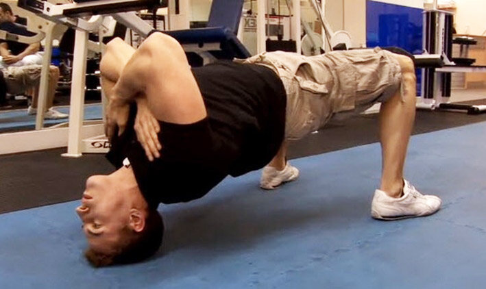 Борцовский мост животом вверх – фото ©rulebody.ru