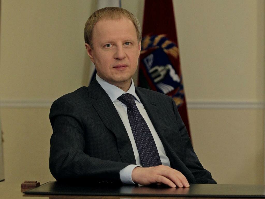 Виктор Томенко