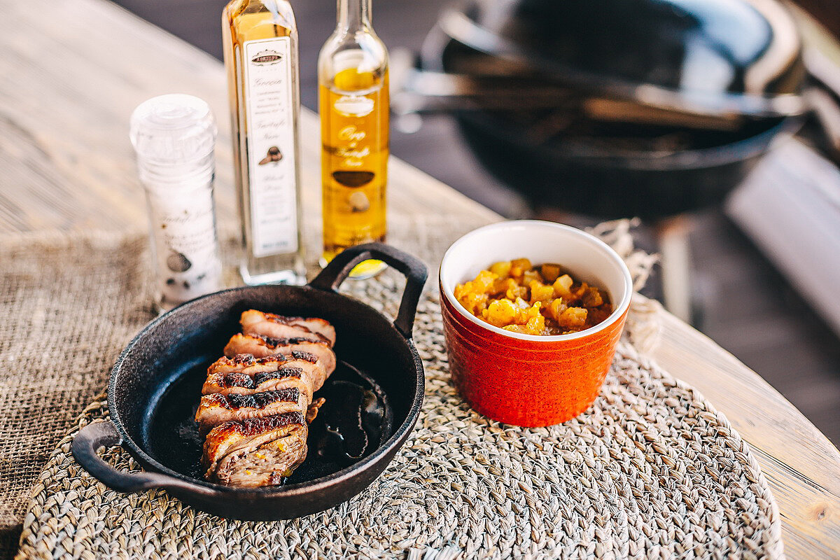 Запеченная утка превратит любой стол в праздничный