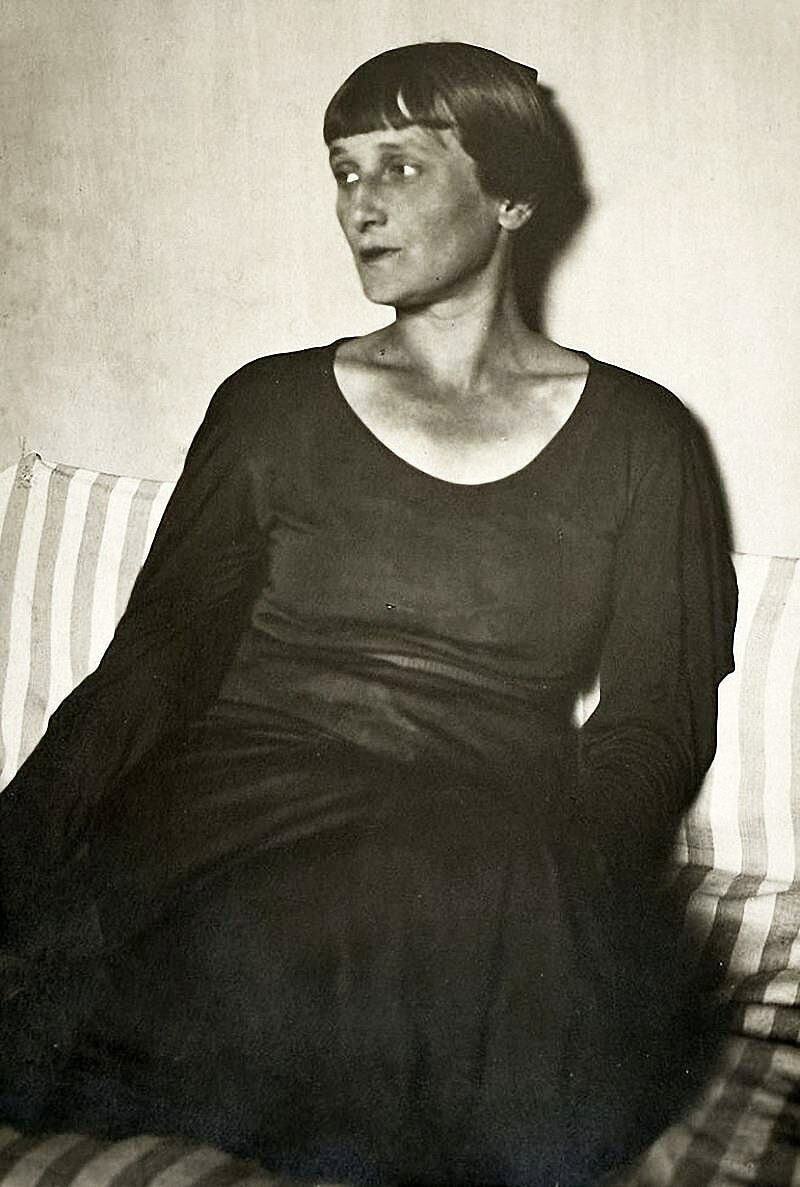 Поэт Анна Ахматова