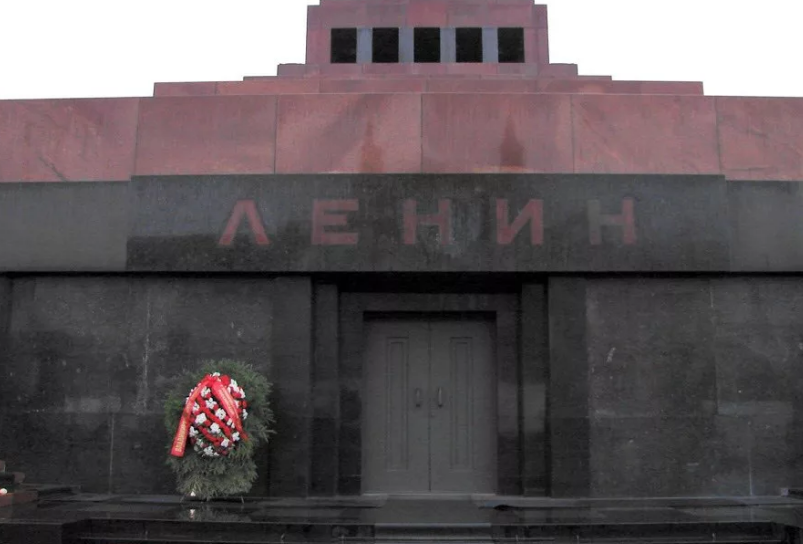 палач в мавзолее