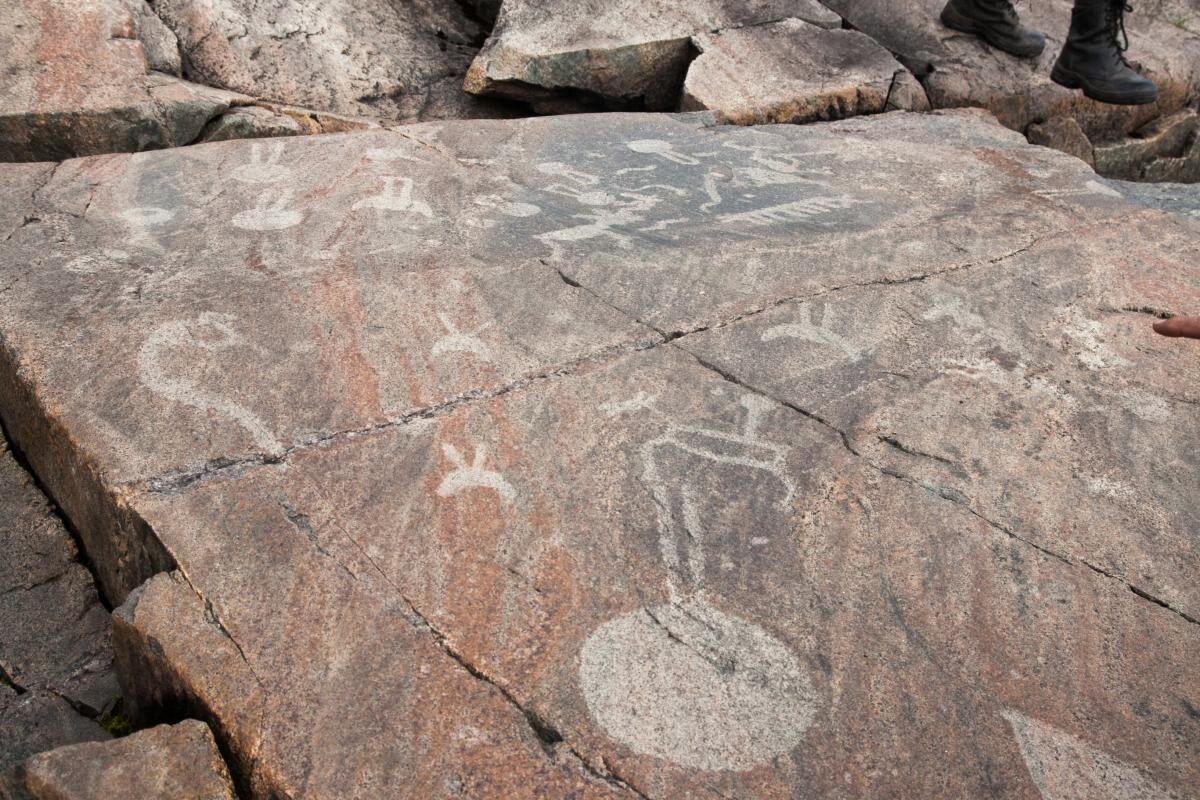 Онежские петроглифы. Фото из открытых источников.