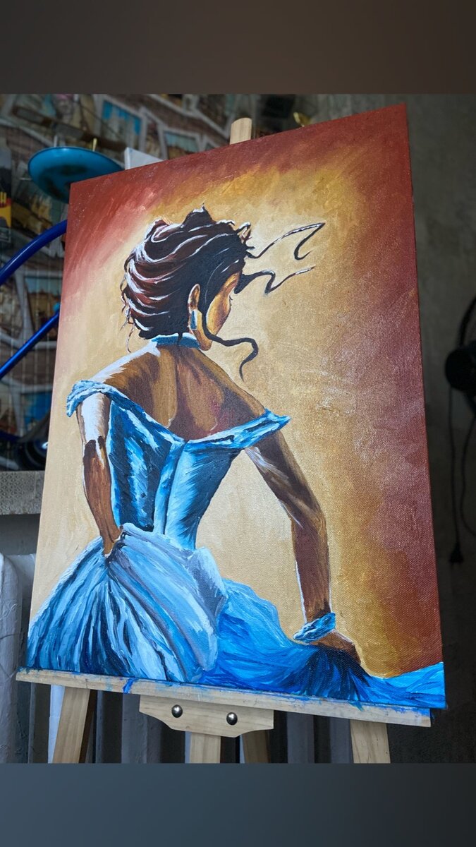 Девушка на балу 