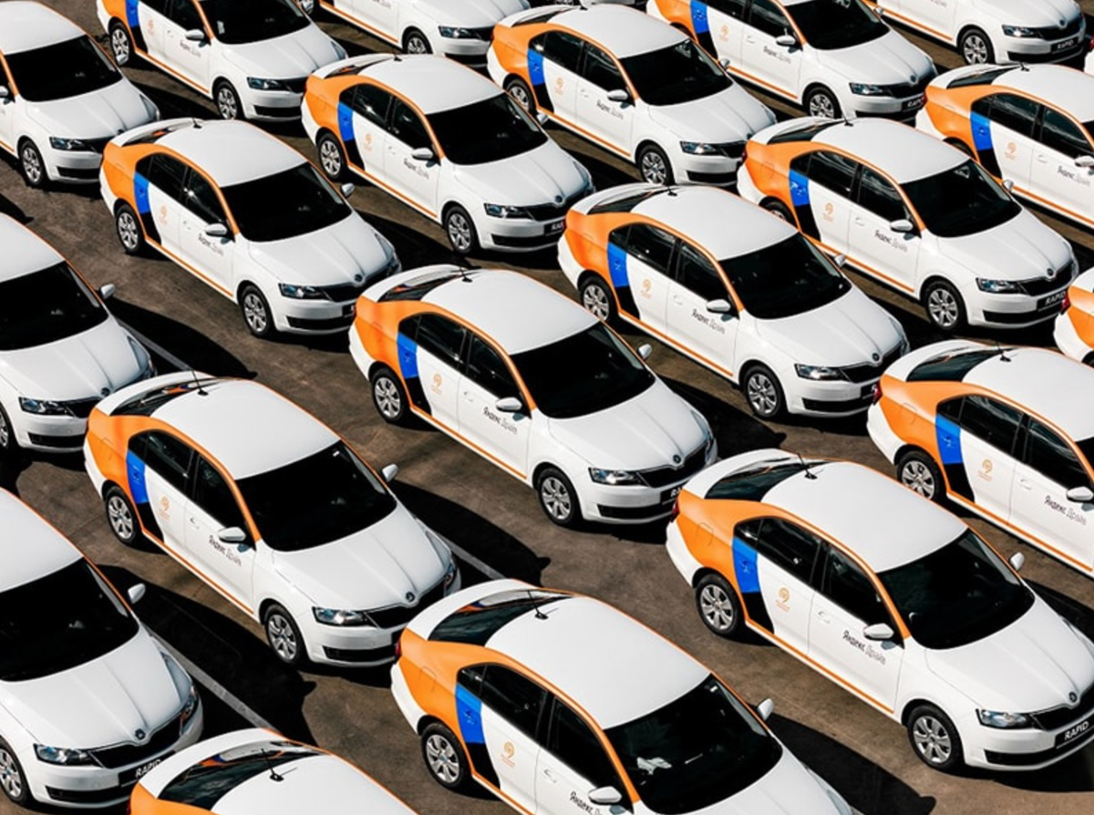 Автомобильный рынок. В автопарке 88 всех автомобилей. В автопарке 88 всех автомобилей. Автопарк. Начальник автопарка.