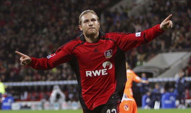 Андрей Воронин играл за немецкий "Байер" с 2004г. по 2007г.	