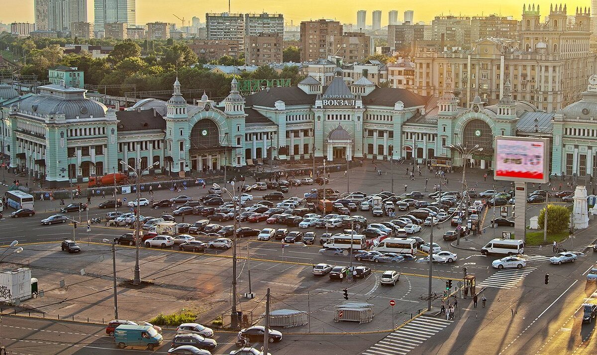 площадь белорусского вокзала сегодня