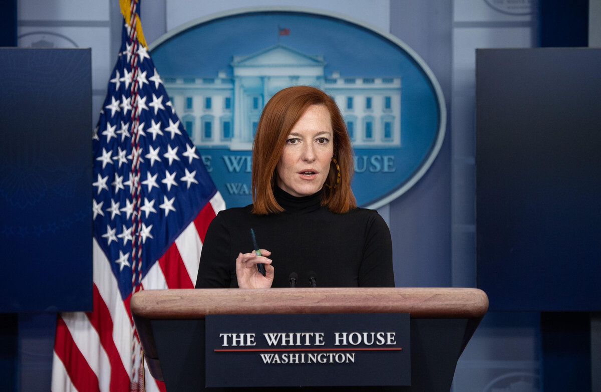 Псаки частенько любила что-нибудь псакнуть, что потом хоть стой, хоть падай.