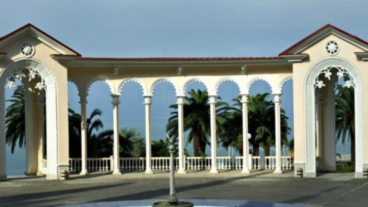 Красавица Колоннада !