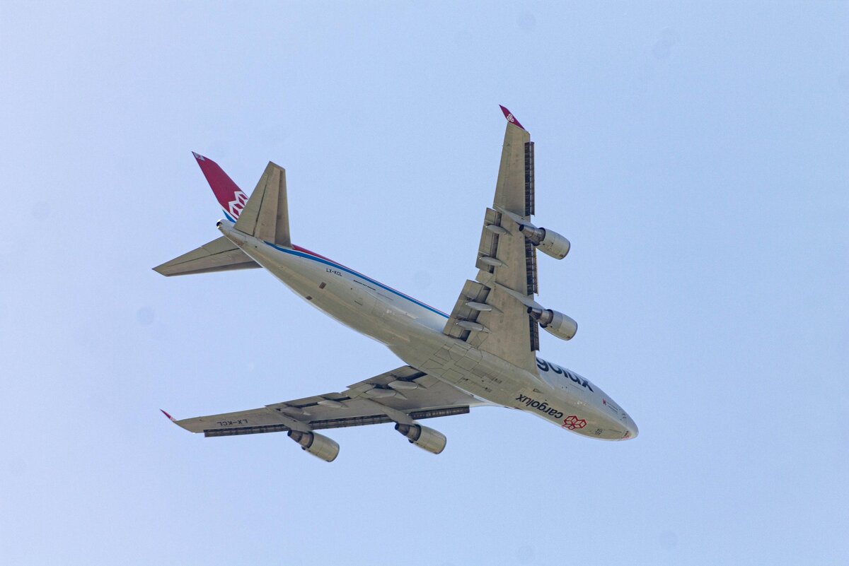 Самолет норильск новосибирск. Авиашоу Мочище. Авиашоу Макс 2022. Самолет Амур Новосибирск. Летний полет