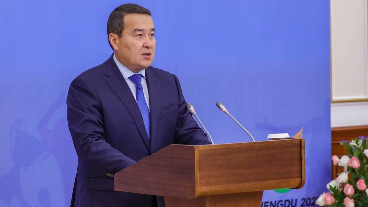    Фото: пресс-служба премьер-министра Август Макаров