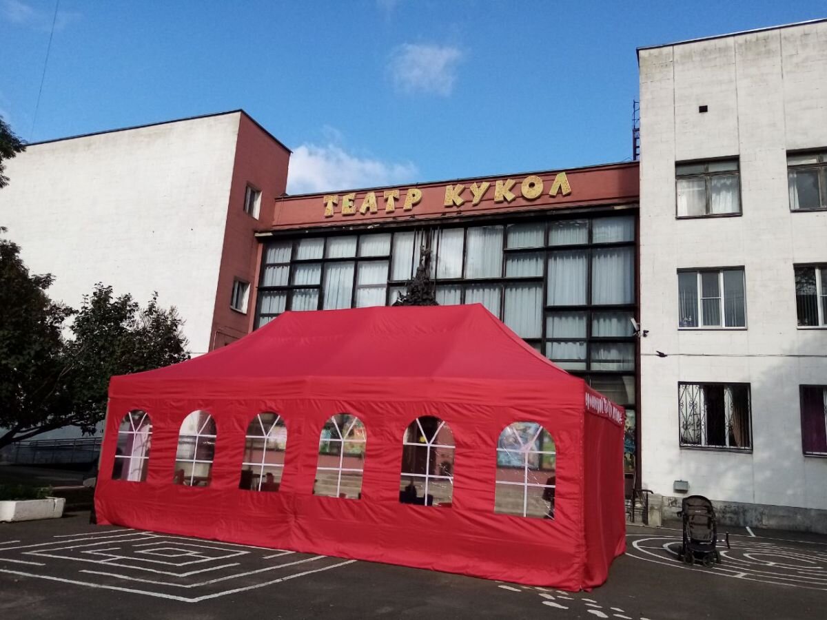 В Орловской области сегодня прошел основной день голосования на выборах губернатора. Явка составила около 53%. В 20 часов все участки были закрыты, после чего начался подсчет голосов.-2